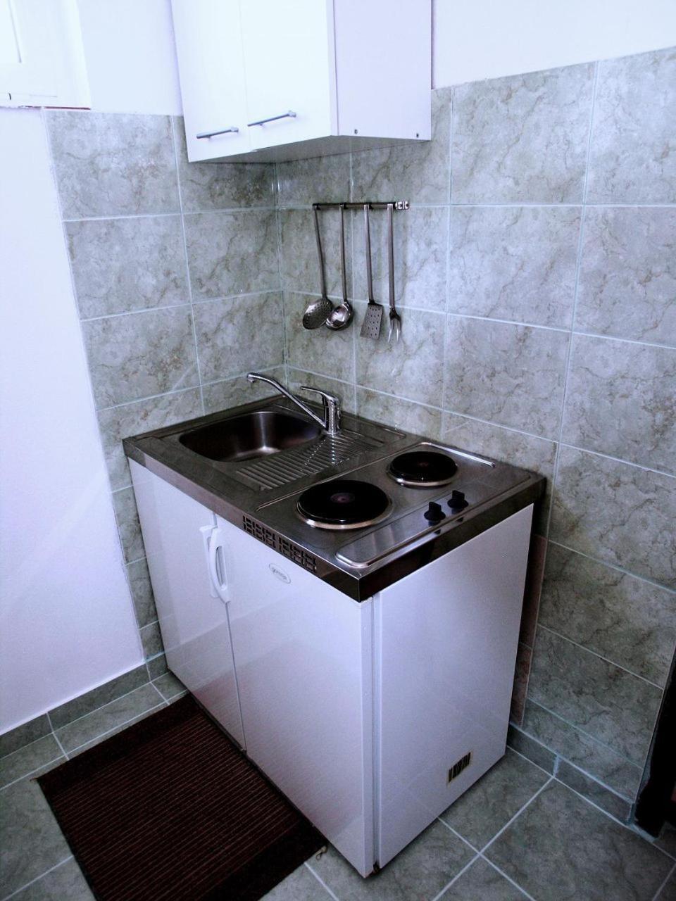 Apartments Nik - 50 M From The Sea Gradac  Exterior foto